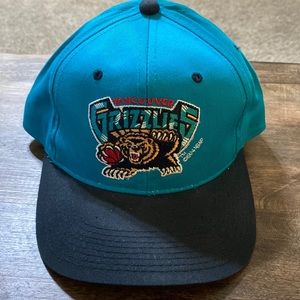 Vintage Vancouver Grizzlies SnapBack Sports Specialties NBA Hat